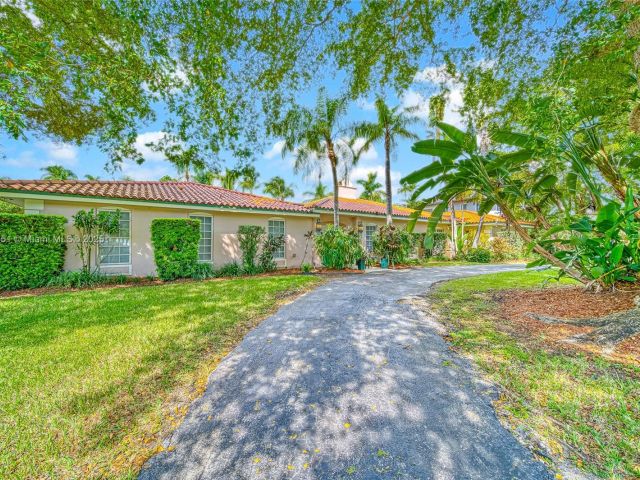 Продажа дома по адресу 9370 Balada St - фото 5559896