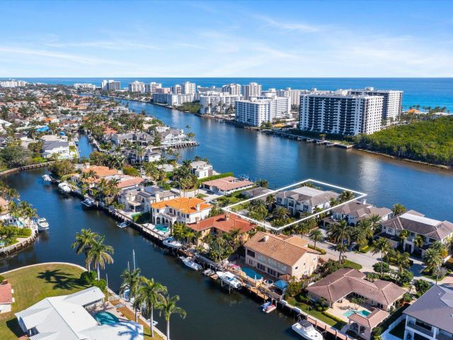 Продажа дома по адресу 7212 NE 8th Drive - фото 5941146