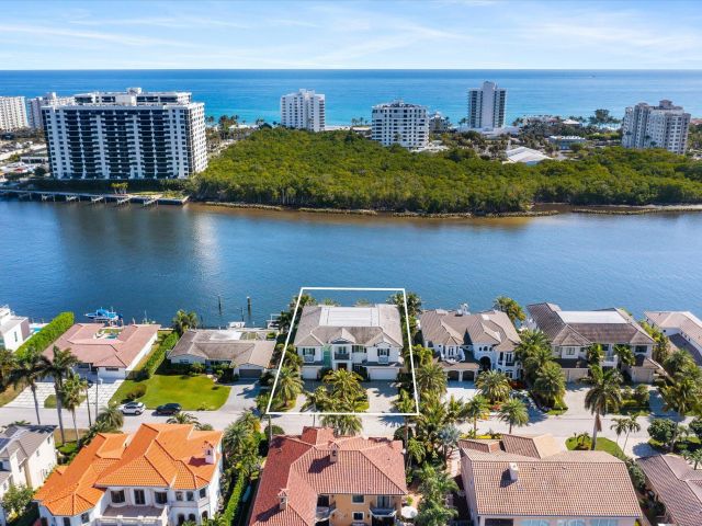 Продажа дома по адресу 7212 NE 8th Drive - фото 5941147