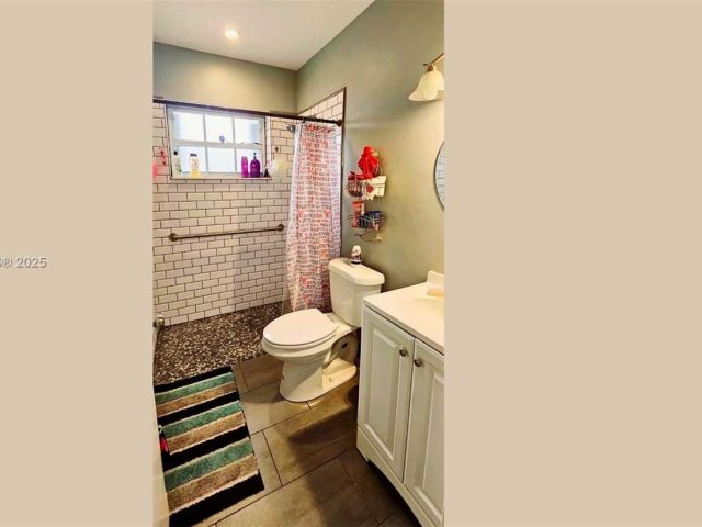 Продажа дома по адресу 3015 SW 24th Ter - фото 5831511