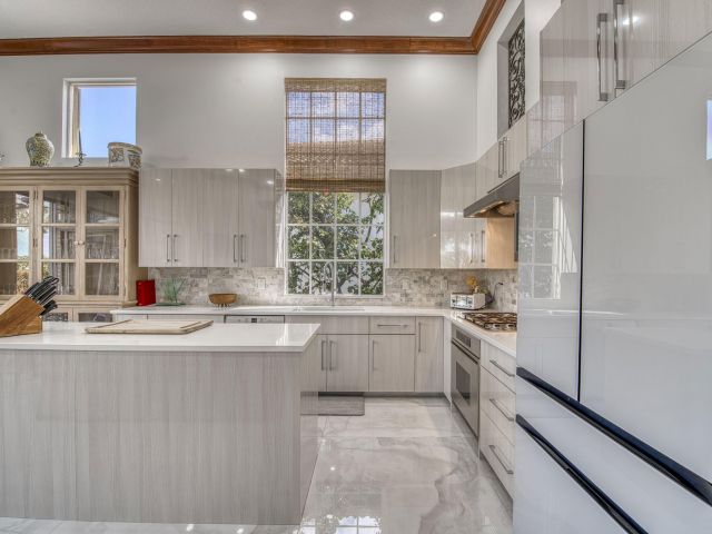 Продажа дома по адресу 7976 Via Villagio - фото 6538179