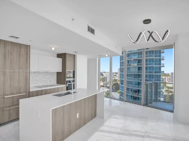 Продажа квартиры #1601 - фото 5646711