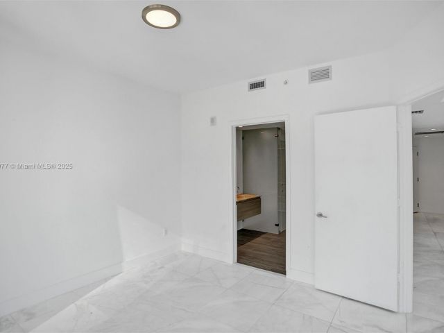 Продажа квартиры #1601 - фото 5646701