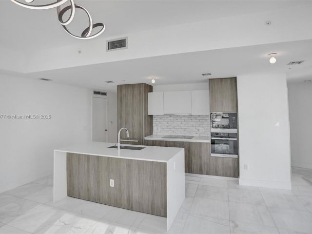 Продажа квартиры #1601 - фото 5646713