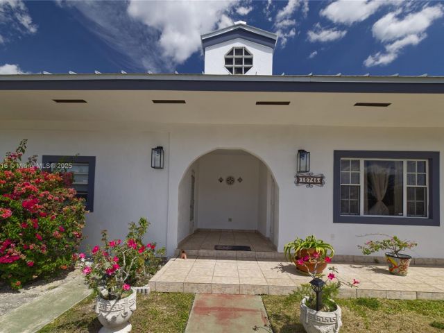 Продажа дома по адресу 10745 Westwood Lake Dr - фото 5781051