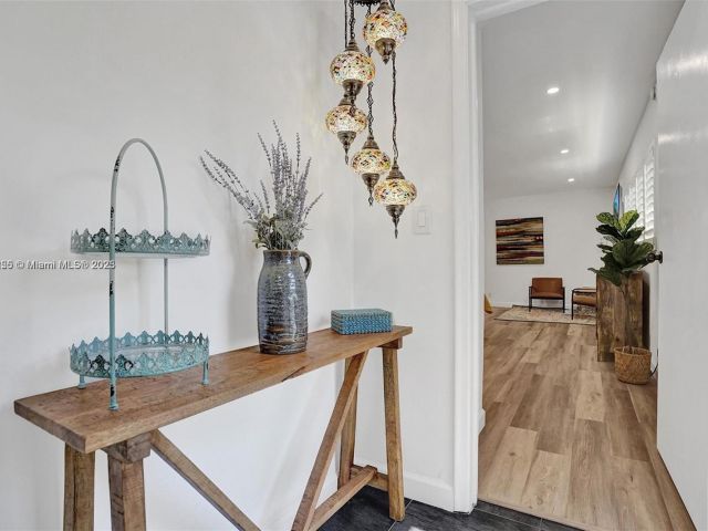 Продажа дома по адресу 110 SW 5th St - фото 5523215