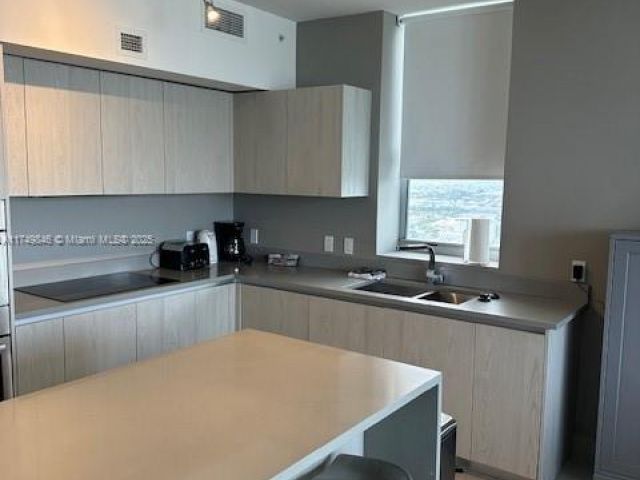 Продажа квартиры #R2702 - фото 5706084