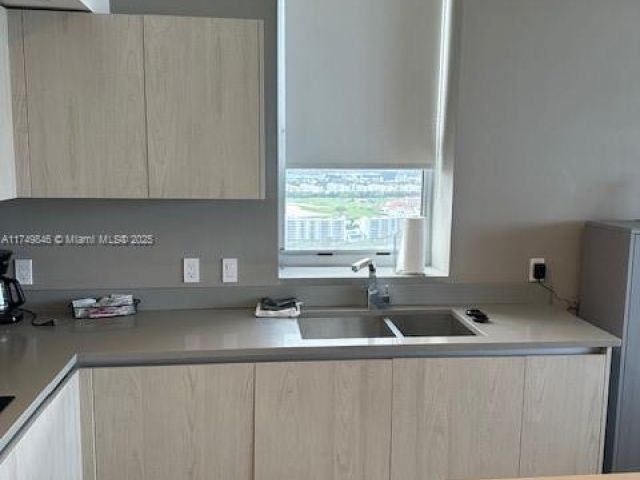 Продажа квартиры #R2702 - фото 5706088