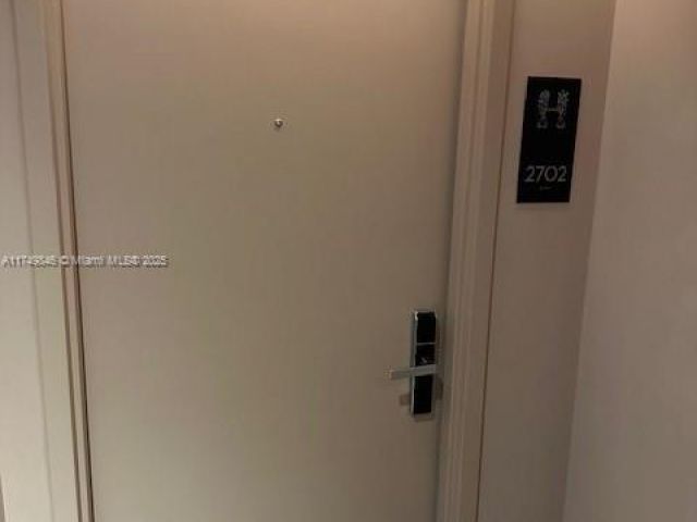 Продажа квартиры #R2702 - фото 5706091