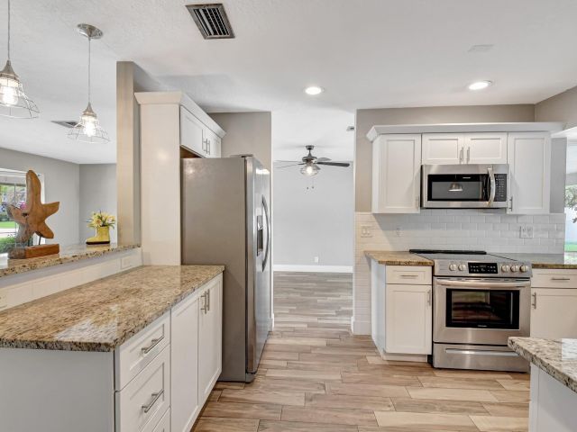 Продажа дома по адресу 625 Sunshine Drive - фото 5949596