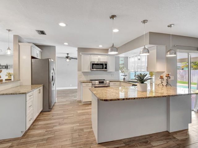 Продажа дома по адресу 625 Sunshine Drive - фото 5949597