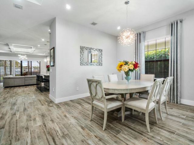 Продажа дома по адресу 2928 Gin Berry Way - фото 5983594