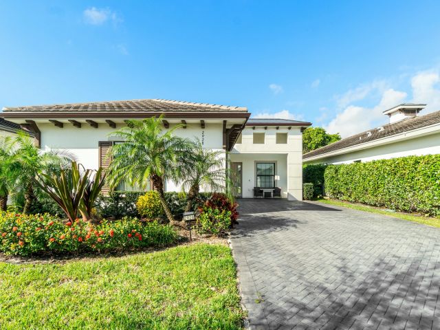 Продажа дома по адресу 2928 Gin Berry Way - фото 5983596