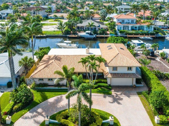 Продажа дома по адресу 946 Eve Street - фото 5880061