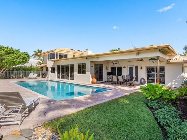 Продажа дома по адресу 946 Eve Street - фото 5880066