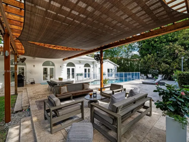 Продажа дома по адресу 530 Sabal Palm Rd - фото 5831694