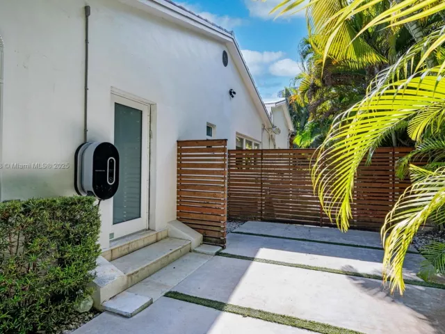 Продажа дома по адресу 530 Sabal Palm Rd - фото 5831696