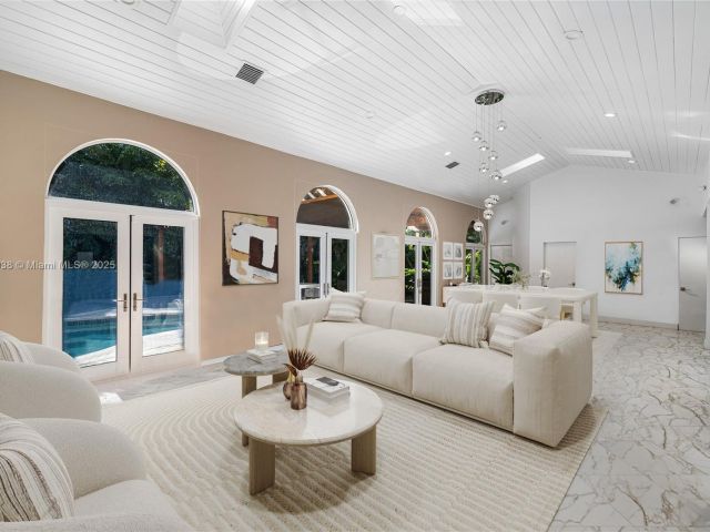 Продажа дома по адресу 530 Sabal Palm Rd - фото 5831710