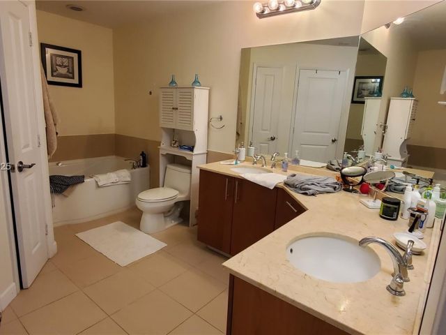 Продажа квартиры #701 - фото 6012634