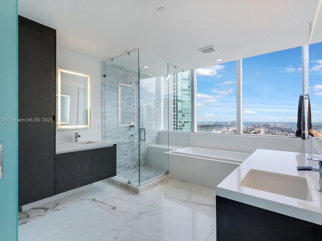 Продажа квартиры #3611 - фото 5640116