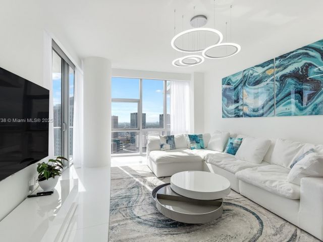 Продажа квартиры #3611 - фото 5640124