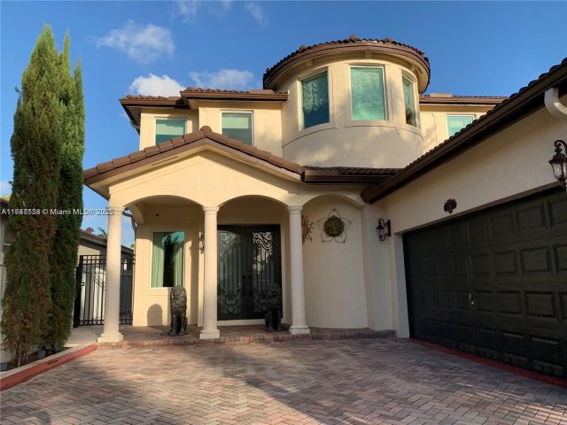 Продажа дома по адресу 1065 SW 150Th Pl - фото 6002880