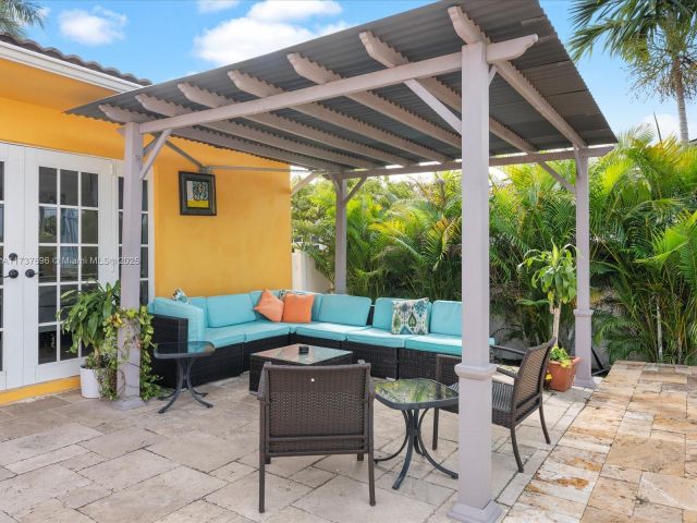 Дом в аренду по адресу 1407 Coolidge St - фото 5532104