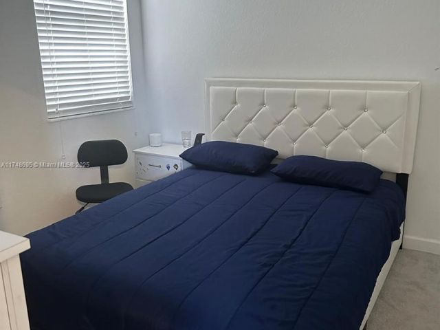 Продажа дома по адресу 23427 SW 127th Pl 23427 - фото 6179221