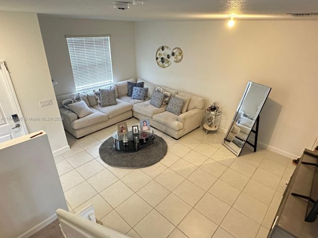 Продажа дома по адресу 23427 SW 127th Pl 23427 - фото 6179223