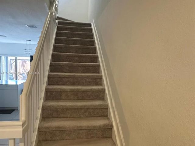 Продажа дома по адресу 23427 SW 127th Pl 23427 - фото 6179226