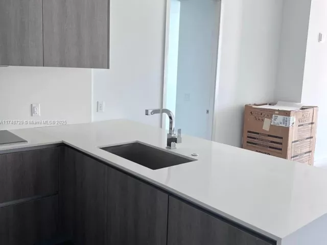 Продажа квартиры #1004 - фото 6064925