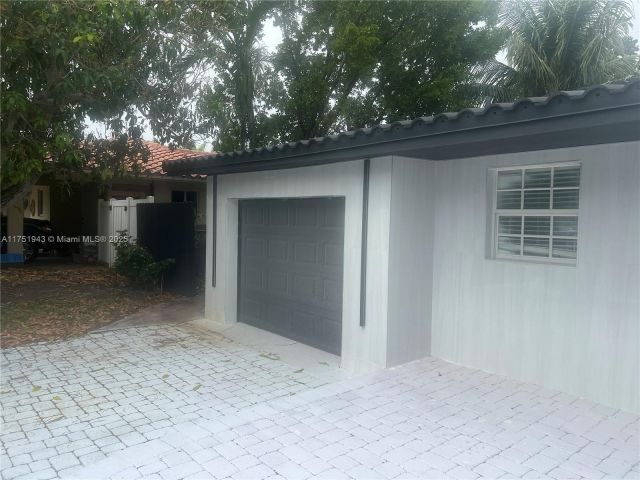 Продажа дома по адресу 3261 Oleander Way - фото 6098291