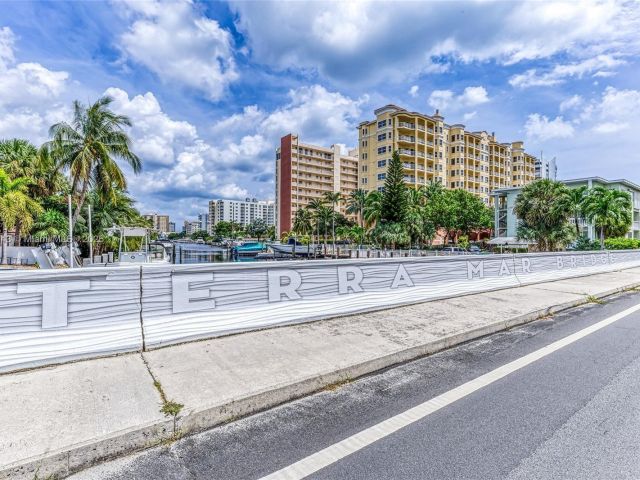 Продажа дома по адресу 3261 Oleander Way - фото 6098297