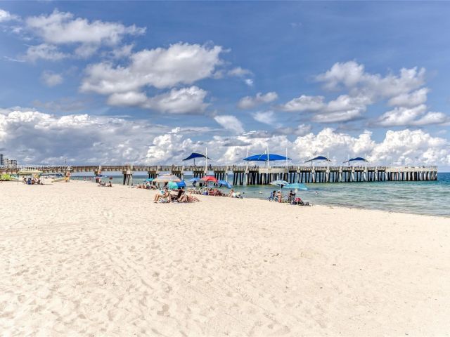 Продажа дома по адресу 3261 Oleander Way - фото 6098300