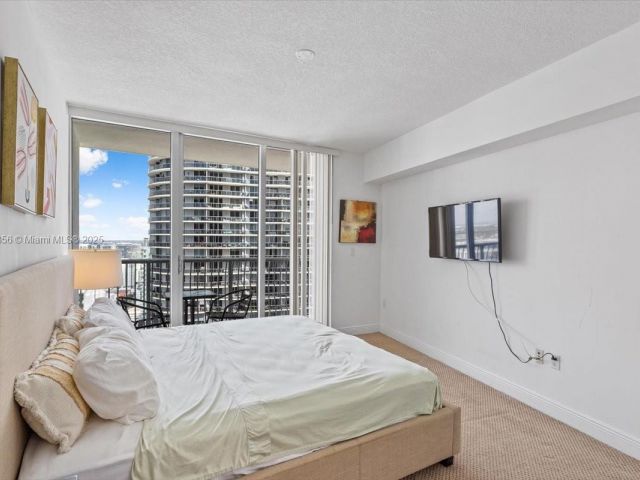 Продажа квартиры #4809 - фото 5835810