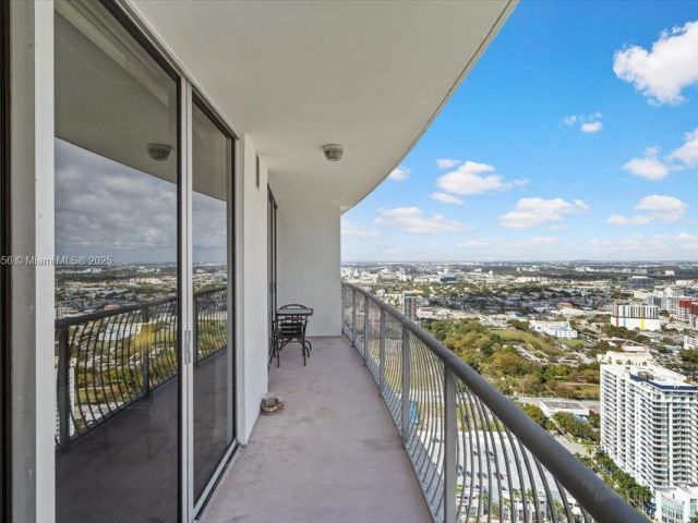 Продажа квартиры #4809 - фото 7441891