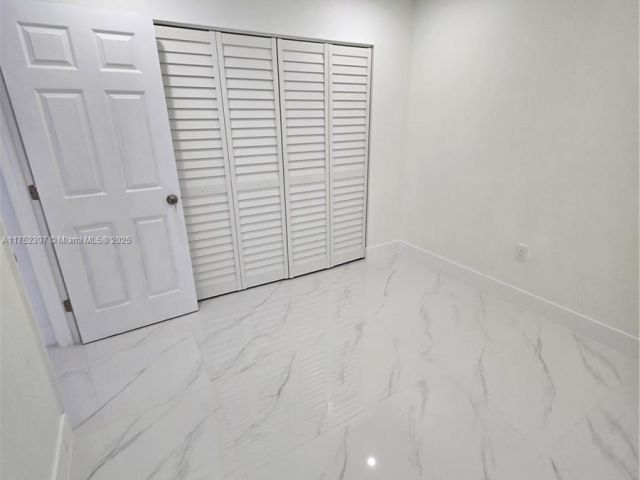 Продажа дома по адресу 17812 SW 144th Ave - фото 6135508