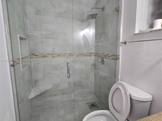 Продажа дома по адресу 17812 SW 144th Ave - фото 6135509