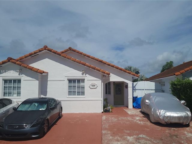 Продажа дома по адресу 17812 SW 144th Ave - фото 6135516