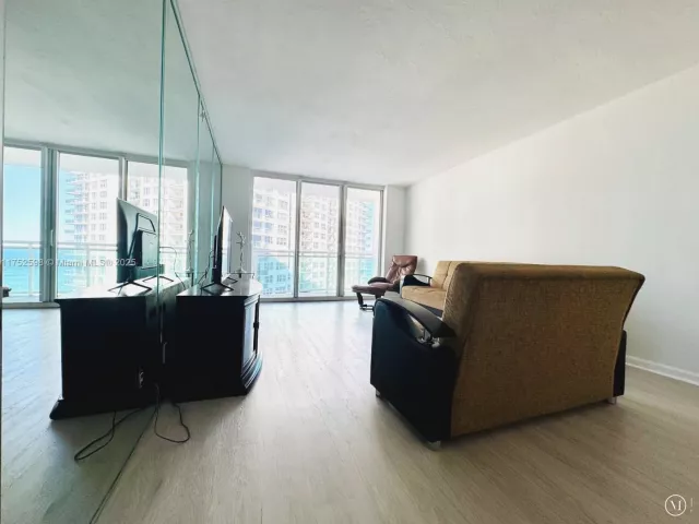 Продажа квартиры #645 - фото 5630940