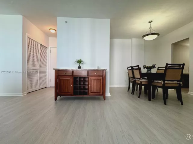 Продажа квартиры #645 - фото 5630947