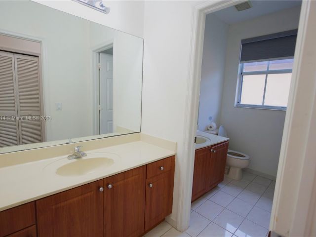 Дом в аренду по адресу 2631 SW 153rd Path 2631 - фото 5962451