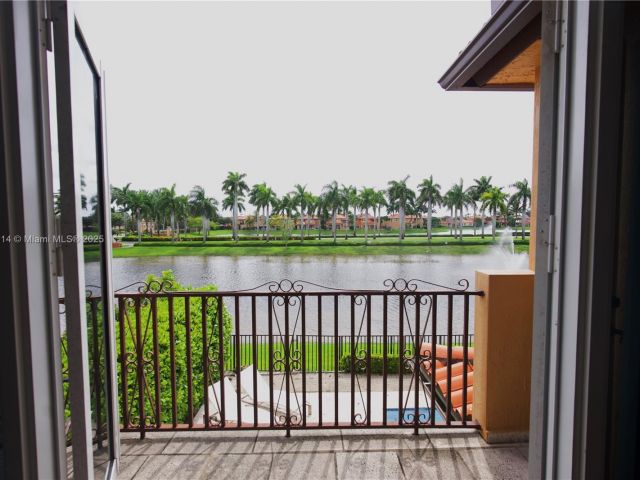 Дом в аренду по адресу 2631 SW 153rd Path 2631 - фото 5962456