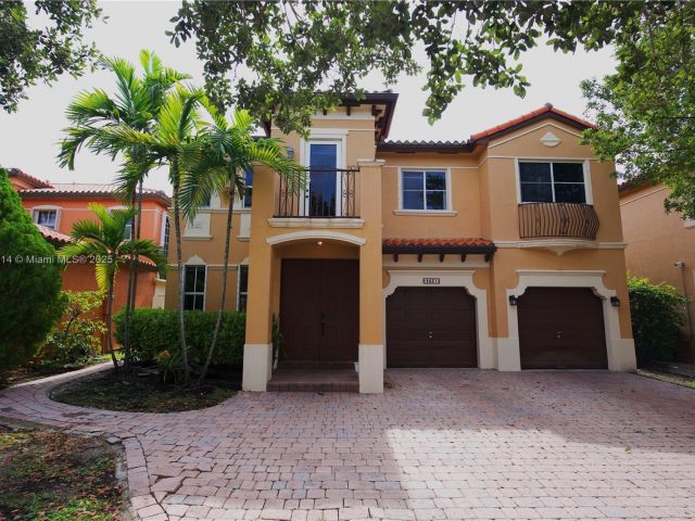 Дом в аренду по адресу 2631 SW 153rd Path 2631 - фото 5962466