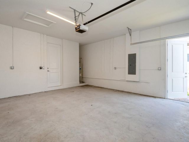 Продажа дома по адресу 12290 SW 44th Ct - фото 5890954