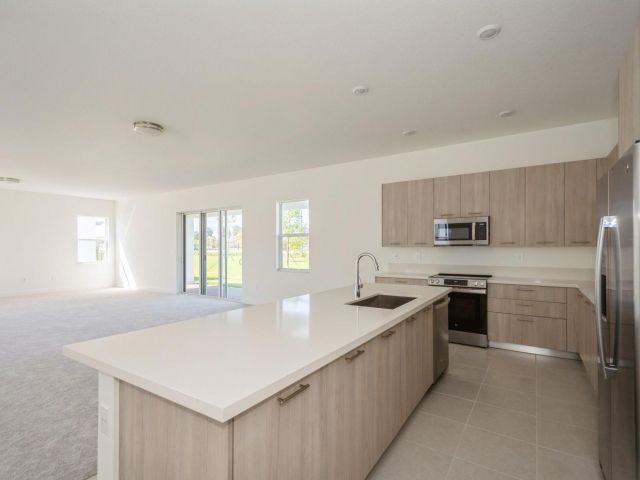 Продажа дома по адресу 12290 SW 44th Ct - фото 5890969