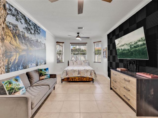 Продажа дома по адресу 3164 SW 147th Pl - фото 5840150