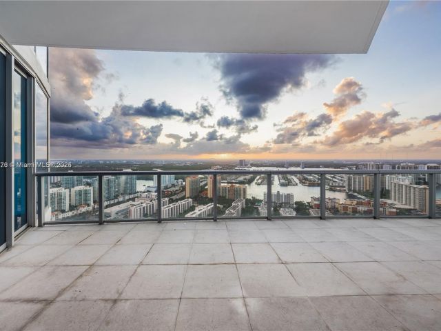 Продажа квартиры #4705 - фото 5670292