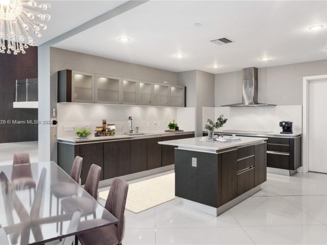 Продажа квартиры #4705 - фото 5670303