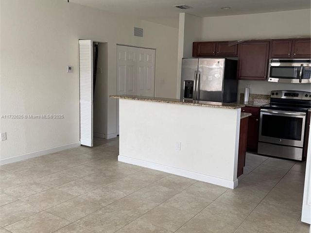 Продажа дома по адресу 15340 SW 176th Ln - фото 5715520